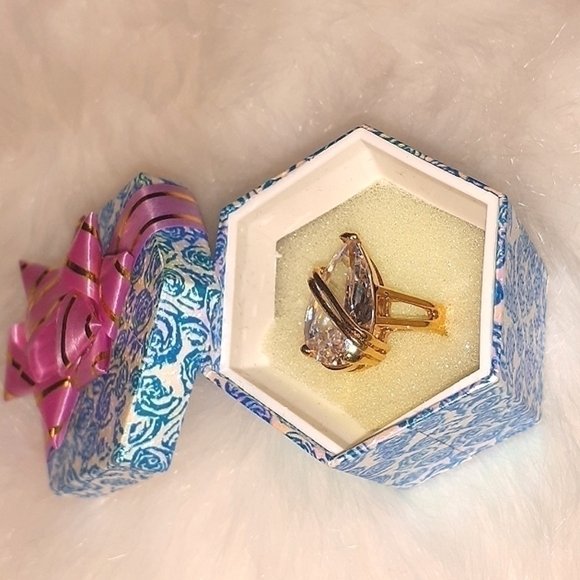 STUNNING! VERY Stunning! - Picture 5 of 5